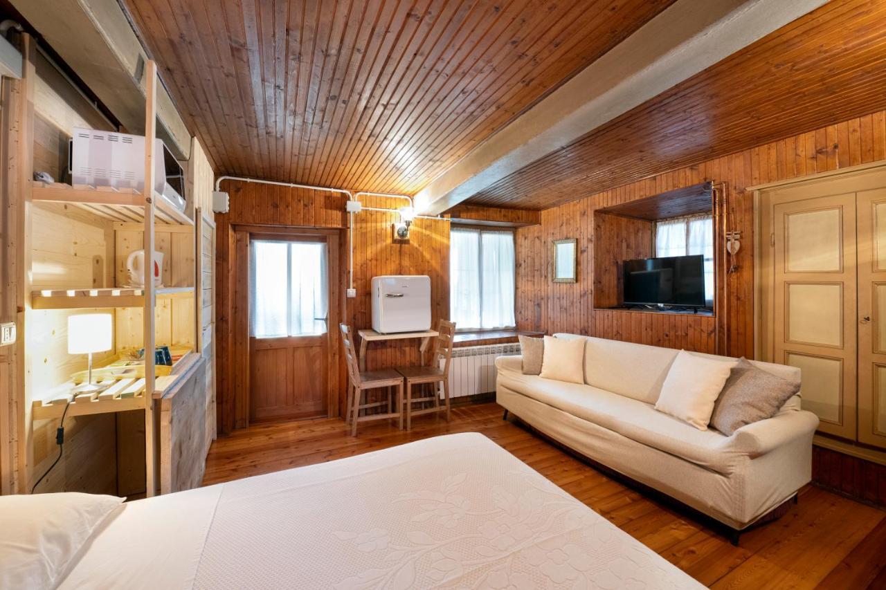 B&B Casa Quaroni Anzino Exteriör bild